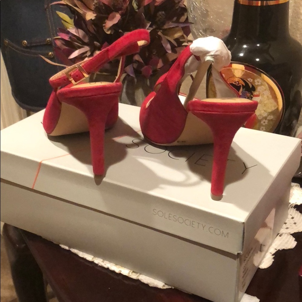 Sole Society Red suede ankle wrap heel - Picture 3 of 5